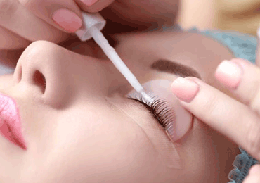لیفت و لمینت مژه و ابرو بانوان